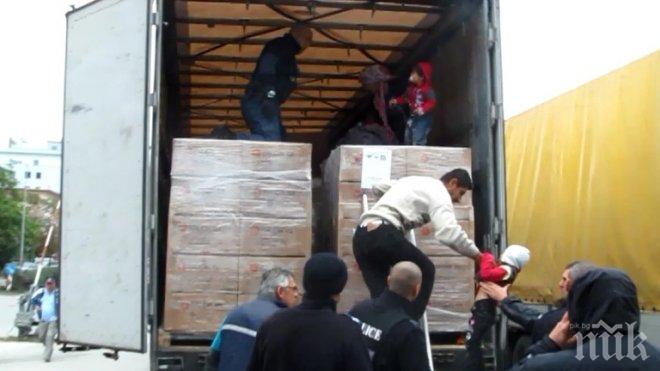 Турските власти заловиха 200 мигранти, натъпкани в каросерията на камион
