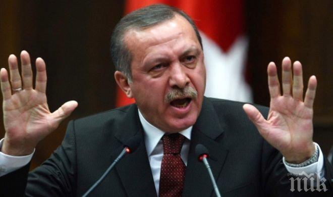 Ердоган ще въведе и военно положение, само и само да остане на власт
