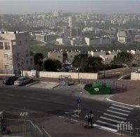 Израелски войници патрулират по улиците на Йерусалим заедно с полицията