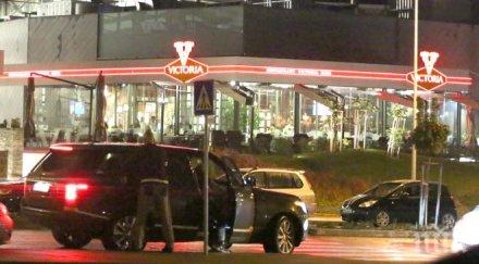 слави трифонов гладен вълк нон стоп яде мазна храна тъпче огромен плик хамбургери