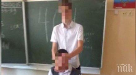 скандал ученик имитира класната стая екзекуция ислямска държава снимки