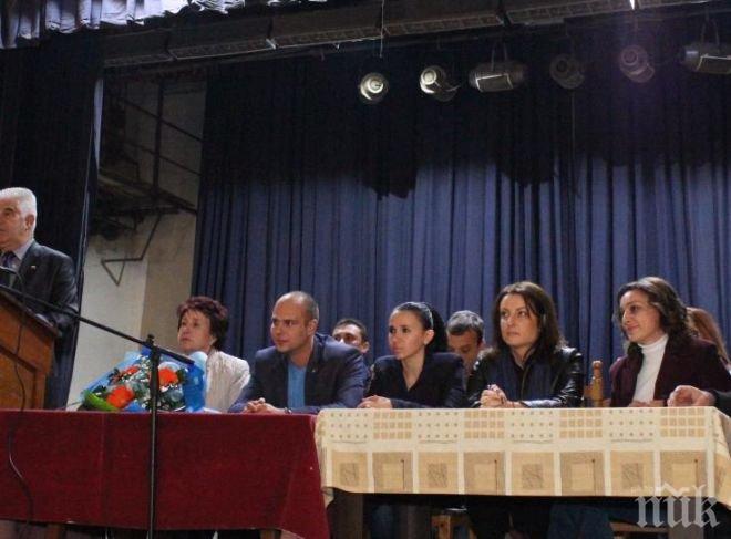 Вяра Церовска, ГЕРБ - Перник: Целта ни e да работим в полза на жителите 