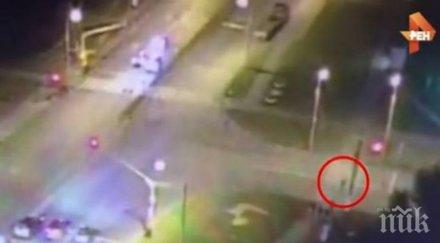 бясно караща кола помете уби годишно момиче видео