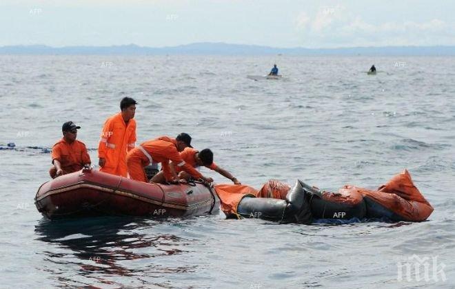 Кораб потъна край Одеса! Дванадесет души се удавиха
