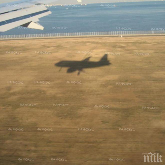 Самолет, евакуиращ граждани на Русия и страните от ОНД от Сирия, кацна в Москва