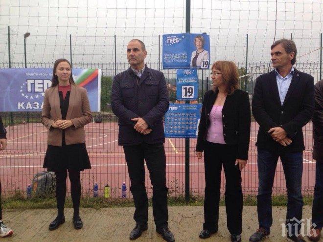 Цветан Цветанов в Казанлък: Галина Стоянова е мъжкото момиче в кметския отбор на ГЕРБ