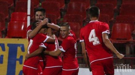 реновираха терена българска армия