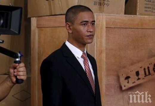 Китайският двойник на Обама изкарва по 1500 долара за 10 минути