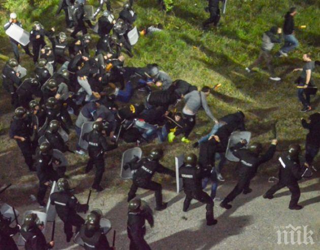 Ботев (Пловдив): Разполагаме с кадри как полицаи бият наши фенове 