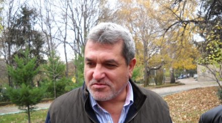 kасим дал понеделник проверим членува октай нас