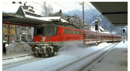 два влака челен удар австрия