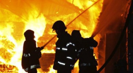 осем души загинаха пожар руско село
