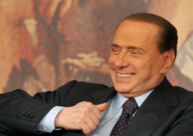 Оставиха присъдата за Берлускони за след изборите