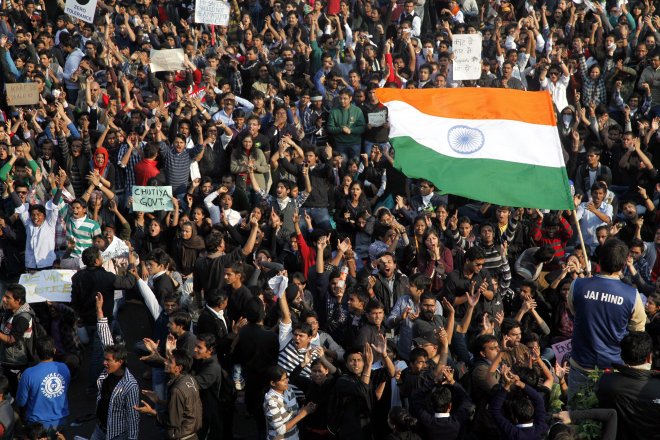 В Индия съдят изнасилвачите на студентка