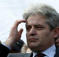 Ахмети си тръгна разочарован от срещата в Скопие