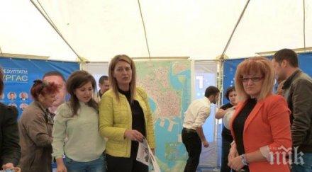 стотици бургазлии всеки ден дават идеи развитието бургас шатрата герб