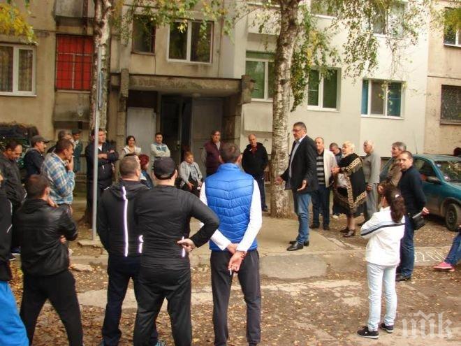 Жители на квартал Дружба в Плевен заявиха подкрепата си за Цветан Антов, кандидат на ПП АБВ за кмет на общината
