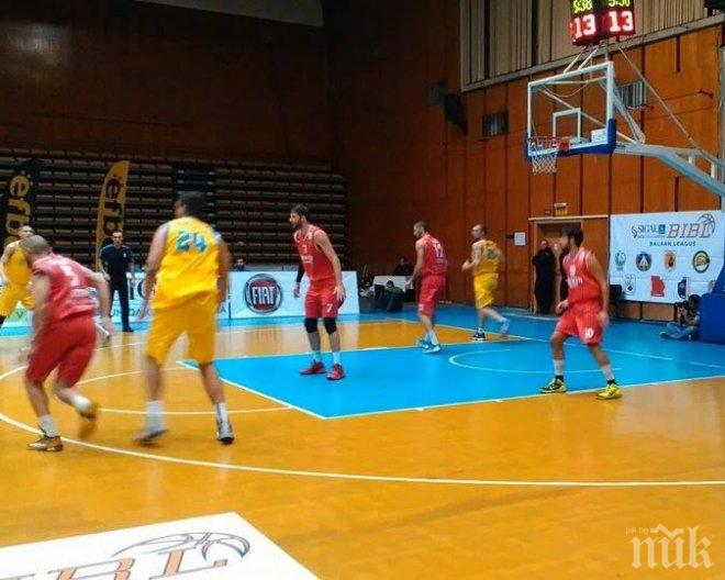 Левски сгази черногорци в Балканската лига с 27 точки разлика