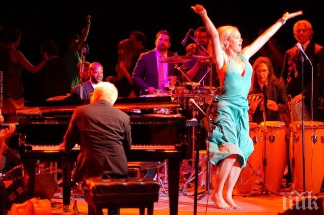 Пинк Мартини отново разляха вълшебството си в София 