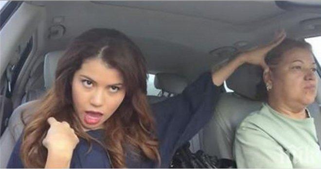 Това момиче показа как се „убива“ времето по време на пътуване с кола! Чудесен пример, който можем да последваме!