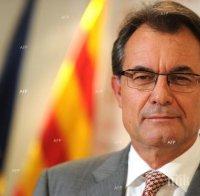 Опозицията в Каталуня призова Артур Мас да подаде оставка

