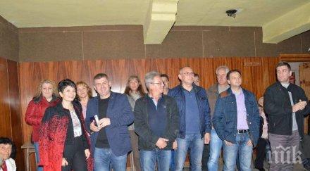 народният представител герб монтана десислава атанасова жителите село горно церовене вашето доверие прави силни