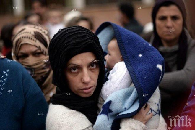 Непълнолетни момичета сключват брак насила преди да тръгнат бягат от Близкия изток към Европа