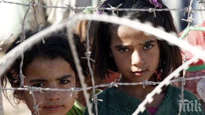 Жени и деца сред мигрантите стават обект на сексуално насилие