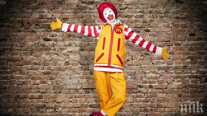 Вандали поругаха любимия герой на американските деца