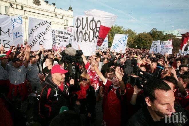 Ултрас медия представи един футболен уикенд в България (видео)