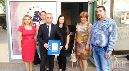 375 активност русе екзитпола пламен стоилов печели първи тур