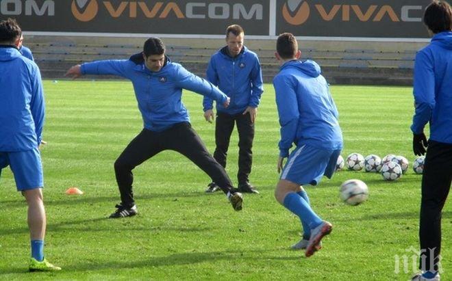 Гонзо се пусна във възстановителната тренировка на Левски (снимки)