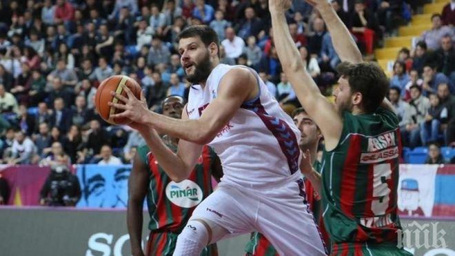 Страхотен мач на Калоян Иванов при победа на Тофаш (Бурса)