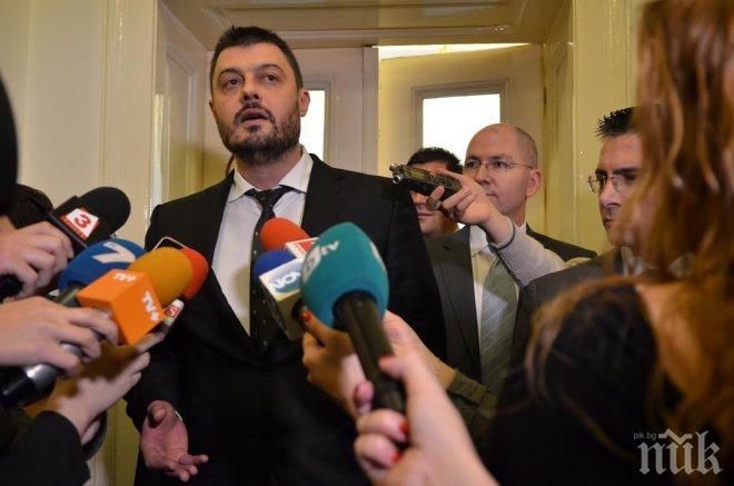 Отворено писмо от Бареков до РБ и Цветозар Томов