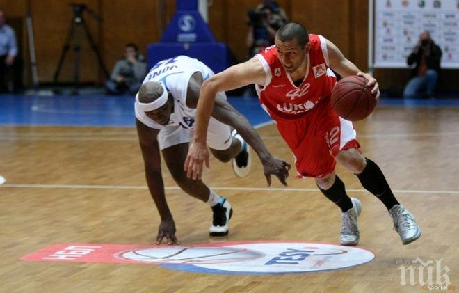 Баскетболният Берое с домакинство срещу Лукойл Академик