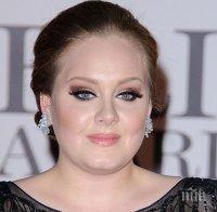  Адел се сдобри с баща си 