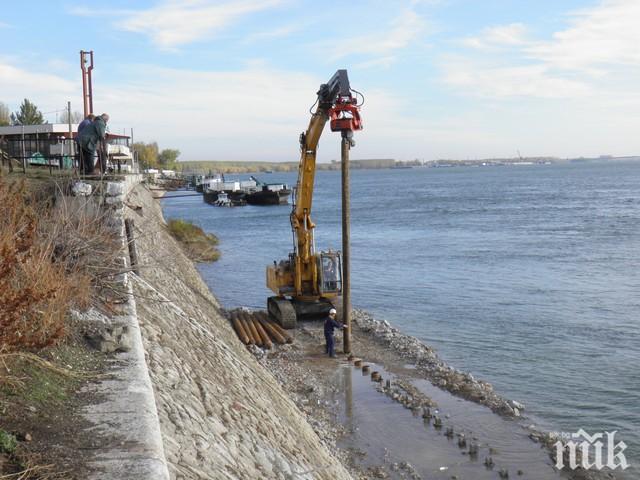 Пристанище Варна е отворено за маневриране на кораби
