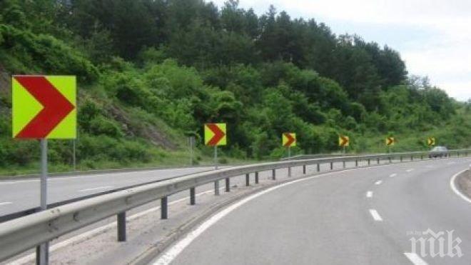 По 30 хиляди коли на ден минават през Владая