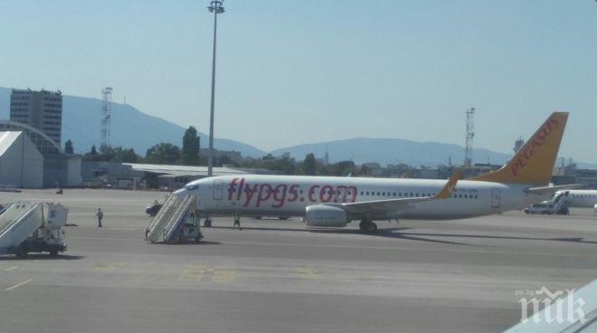 Летището в Берлин видя за пръв път 50 000 пътници за ден