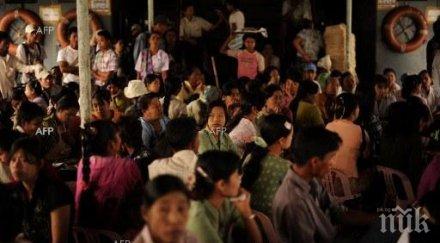 представители австралийските власти плащали контрабандисти хора