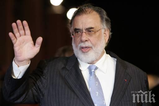 Копола призова САЩ да „изкашлят“ много пари за мигрантите