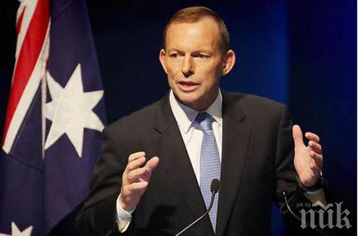 Тони Абът с решение на бежанската криза: Връщайте лодките обратно в открито море