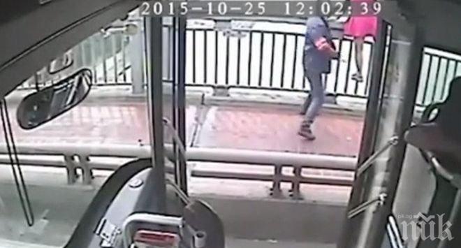 Шофьор на автобус спаси жена от самоубийство