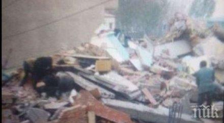 новострояща къща рухна погреба работници развалините снимки