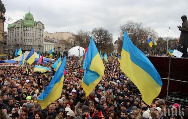 В двора на кмета на Лвов Андрей Садовой хвърлиха граната