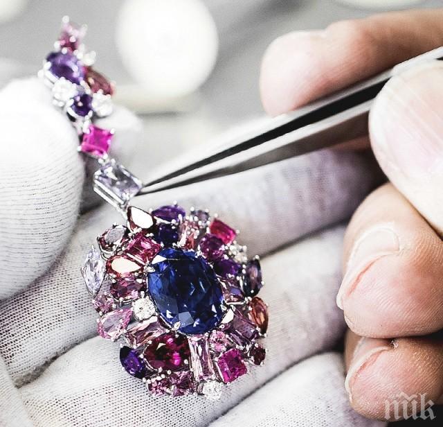  85-годишна легендарна крадла на бижута  пак в действие