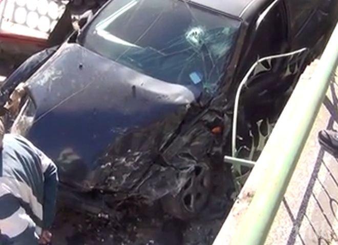 ПИК TV: Фиат „паркира” пред вход на къща, стопанинът не можа да се прибере