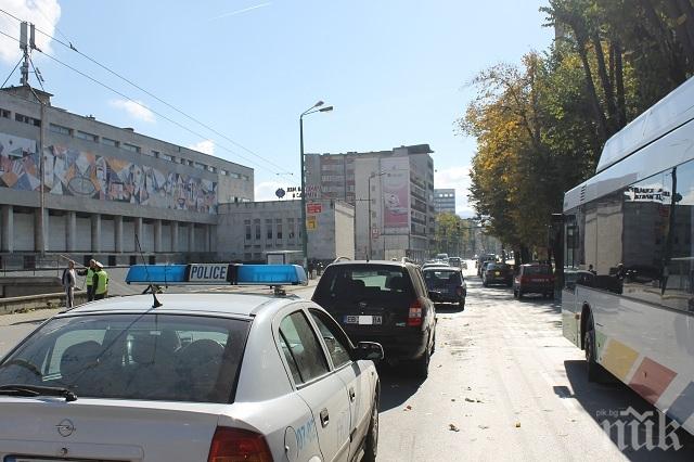 Три коли се нанизаха верижно в Габрово (снимки)
