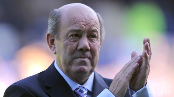 Сър Алекс и Рууни изпратиха легенда на Евертън в последния му път
