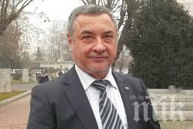 Валери Симеонов: Сидеров е маймуна, а тези около него - стадо павиани